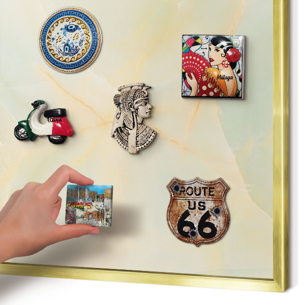 Pizarra magnética de pared en color oro Elegancia del mármol