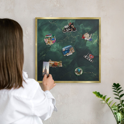Tablero para imanes decorativo con marco dorado Profundidad verde