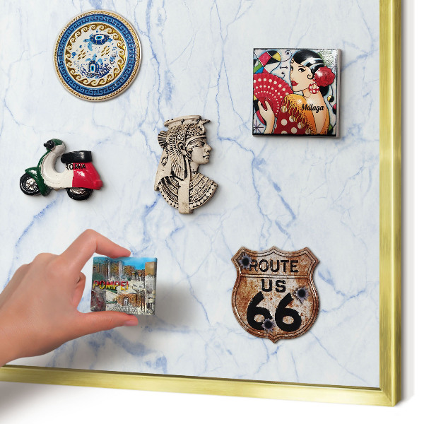 Pizarra magnética de pared en color oro Diseño de mármol