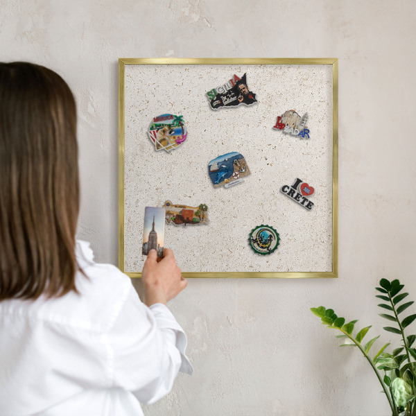 Tablero para imanes decorativo con marco dorado Fondo delicado
