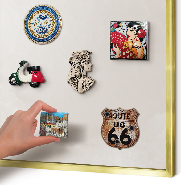 Tablero para imanes decorativo con marco dorado Textura cremosa