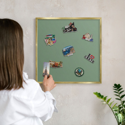 Tablero para imanes decorativo con marco dorado Verde apagado
