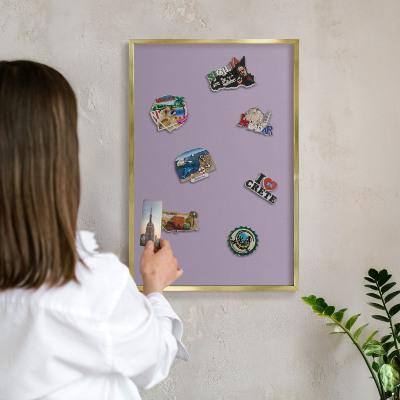 Pizarra magnética de pared en color oro Morado lila