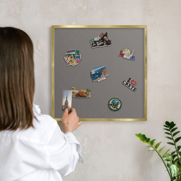 Tablero para imanes decorativo con marco dorado Gris oscuro