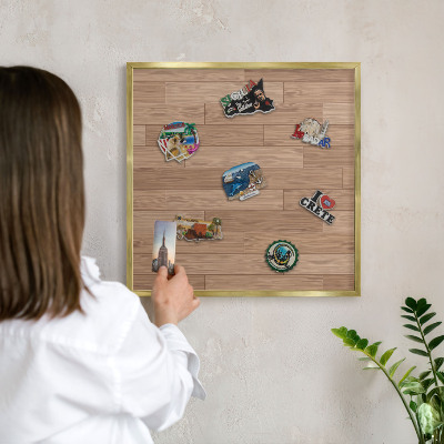 Pizarra magnética de pared en color oro Patrón de madera
