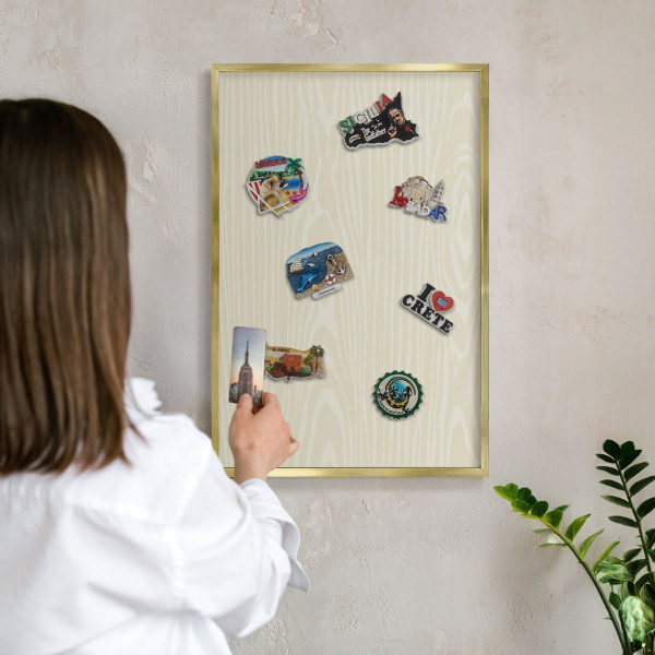 Tablero para imanes decorativo con marco dorado Grano beige