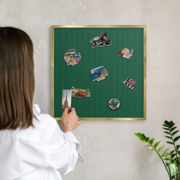 Tablero para imanes decorativo con marco dorado Rayas verdes