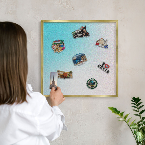 Tablero para imanes decorativo con marco dorado Abstracción en tonos pastel