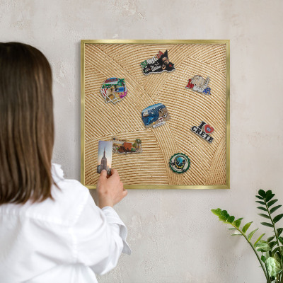 Pizarra magnética de pared en color oro Líneas estructurales