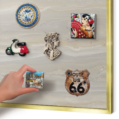 Tablero para imanes decorativo con marco dorado Textura de mármol