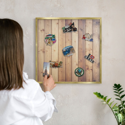 Pizarra magnética de pared en color oro Tablas de madera