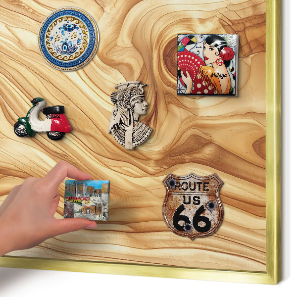 Tablero para imanes decorativo con marco dorado Textura de madera
