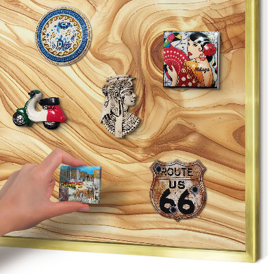 Tablero para imanes decorativo con marco dorado Textura de madera