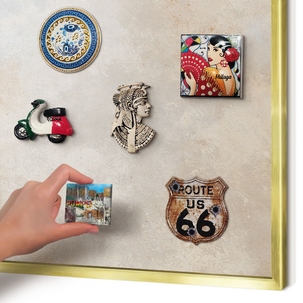 Tablero para imanes decorativo con marco dorado Fondo neutro