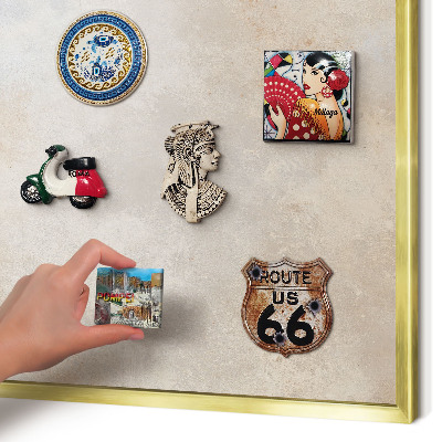 Tablero para imanes decorativo con marco dorado Fondo neutro