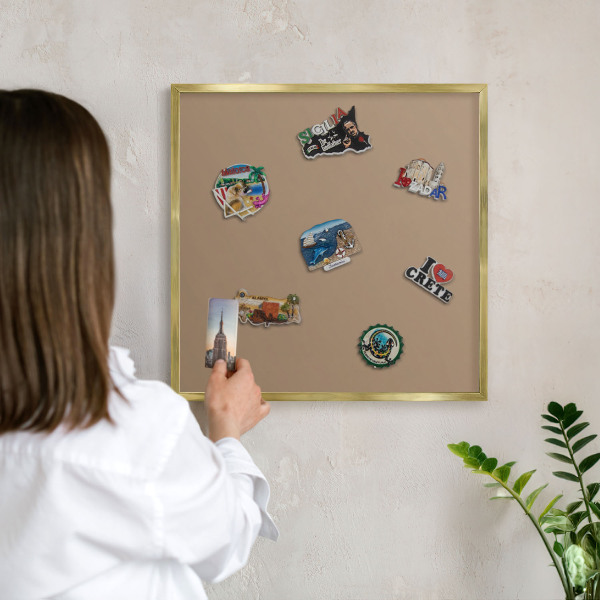 Pizarra magnética de pared en color oro Marrón claro cálido