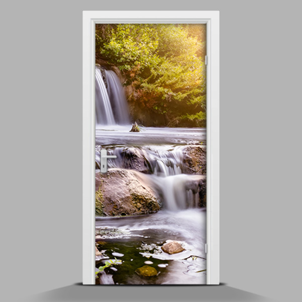 Papel para forrar puerta Cascada de montaña