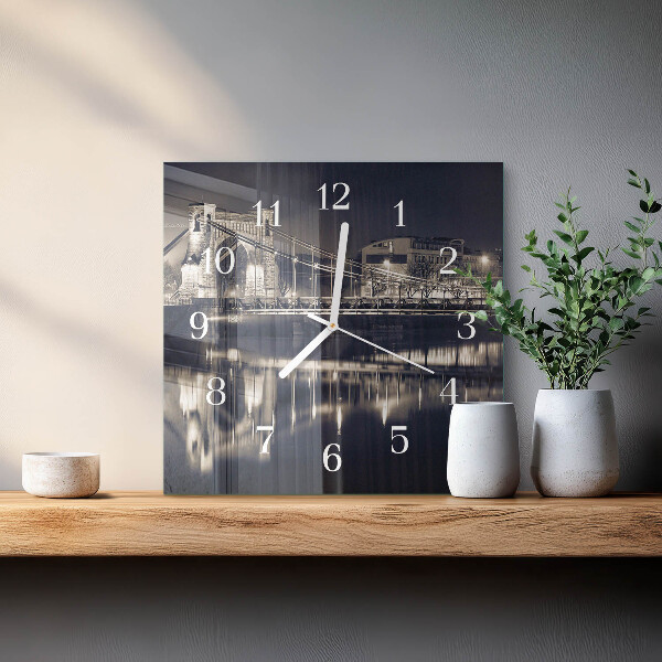 Reloj cuadrado Puente