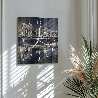 Reloj cuadrado Puente