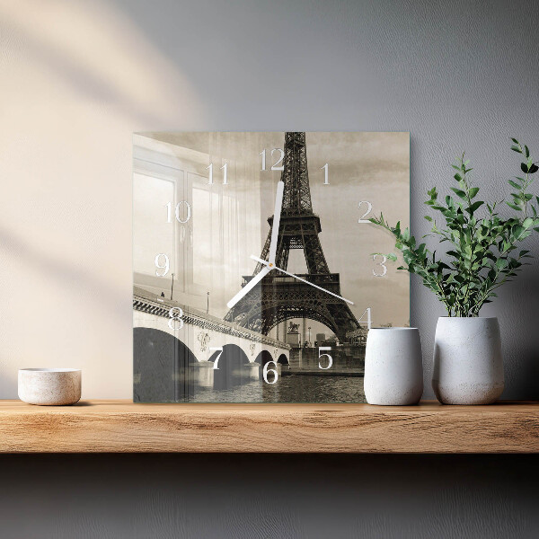 Reloj cuadrado París