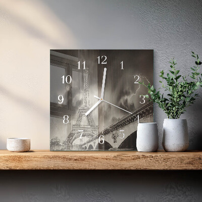 Reloj cuadrado París