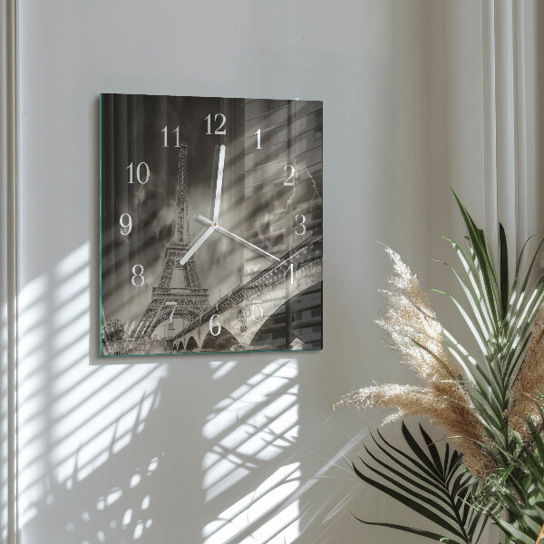 Reloj cuadrado París