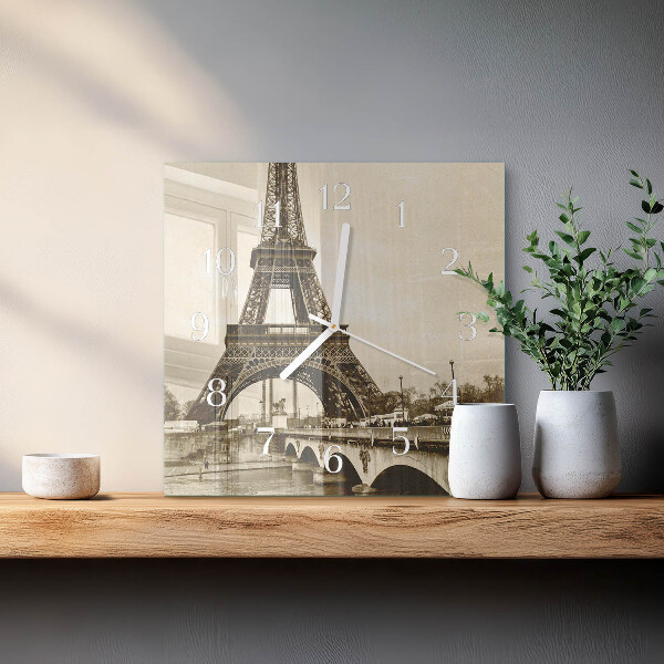 Reloj cuadrado París