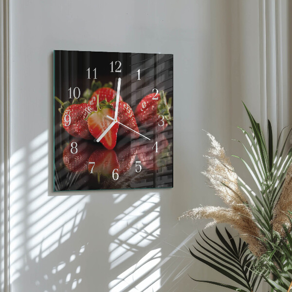 Reloj cuadrado fresas