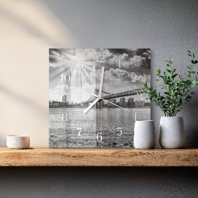 Reloj cuadrado Puente