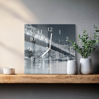 Reloj cuadrado Puente