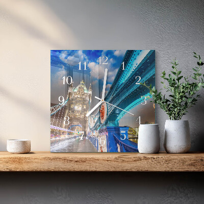 Reloj cuadrado Puente