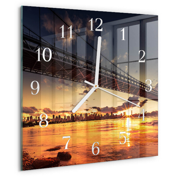 Reloj cuadrado Puente del río