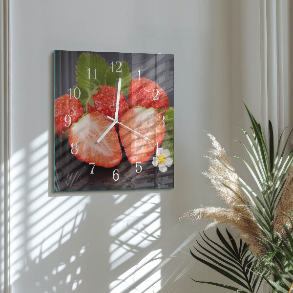 Reloj cuadrado fresas