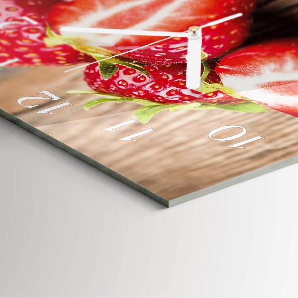 Reloj cuadrado fresas