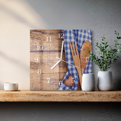 Reloj cuadrado Madera y cubertería