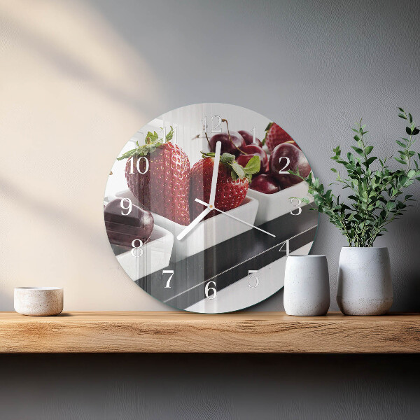 Reloj de pared redondo fresas
