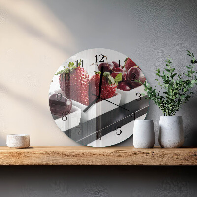 Reloj de pared redondo fresas