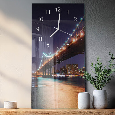 Reloj vertical Puente