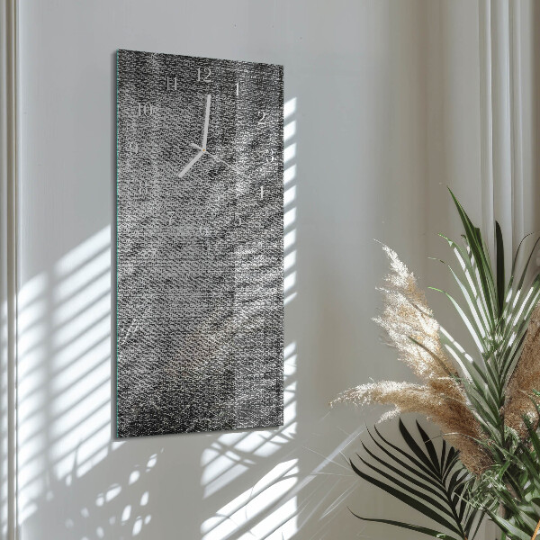 Reloj vertical Material