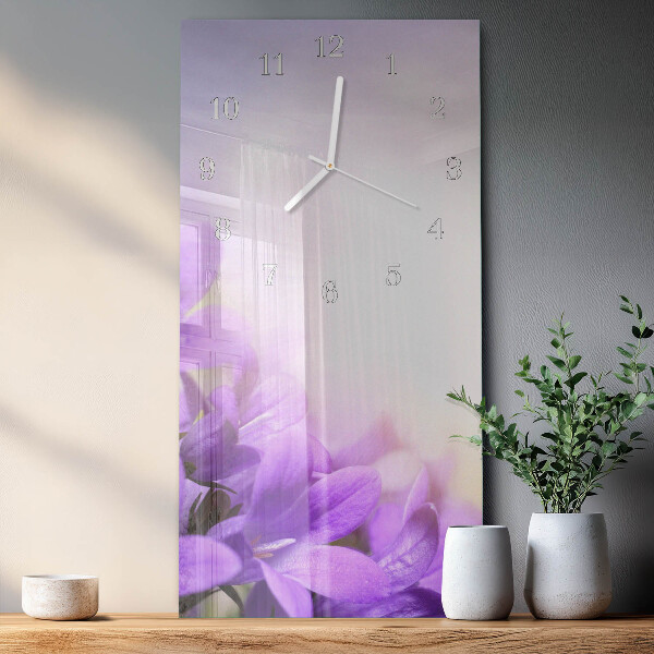 Reloj vertical flores moradas
