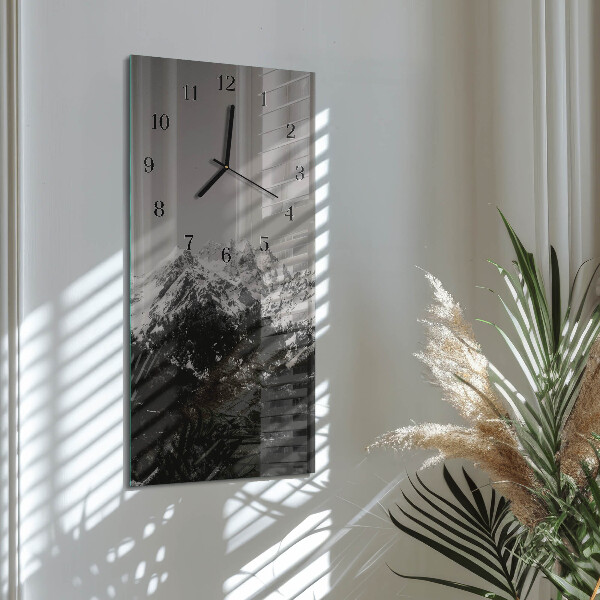 Reloj rectangular montañas