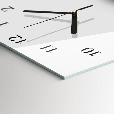 Reloj rectangular Falta