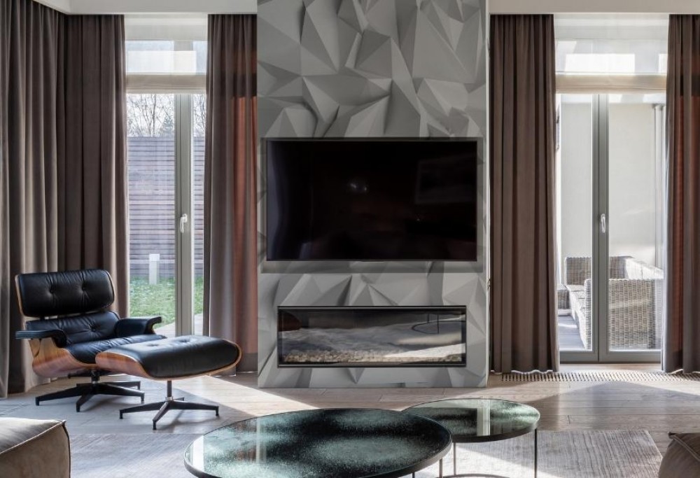 pared con televisión